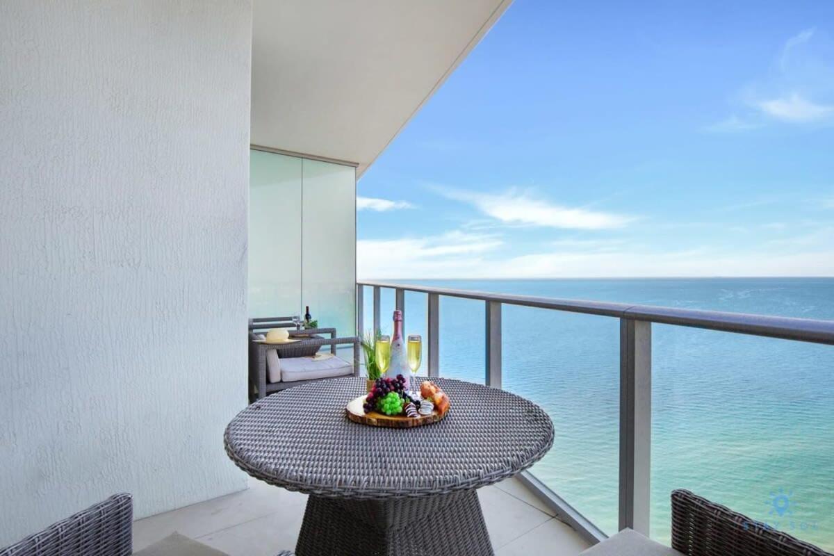 Upper Level Penthouse - Amazing Views Beach & Intracoastal Apartman Hollywood Kültér fotó