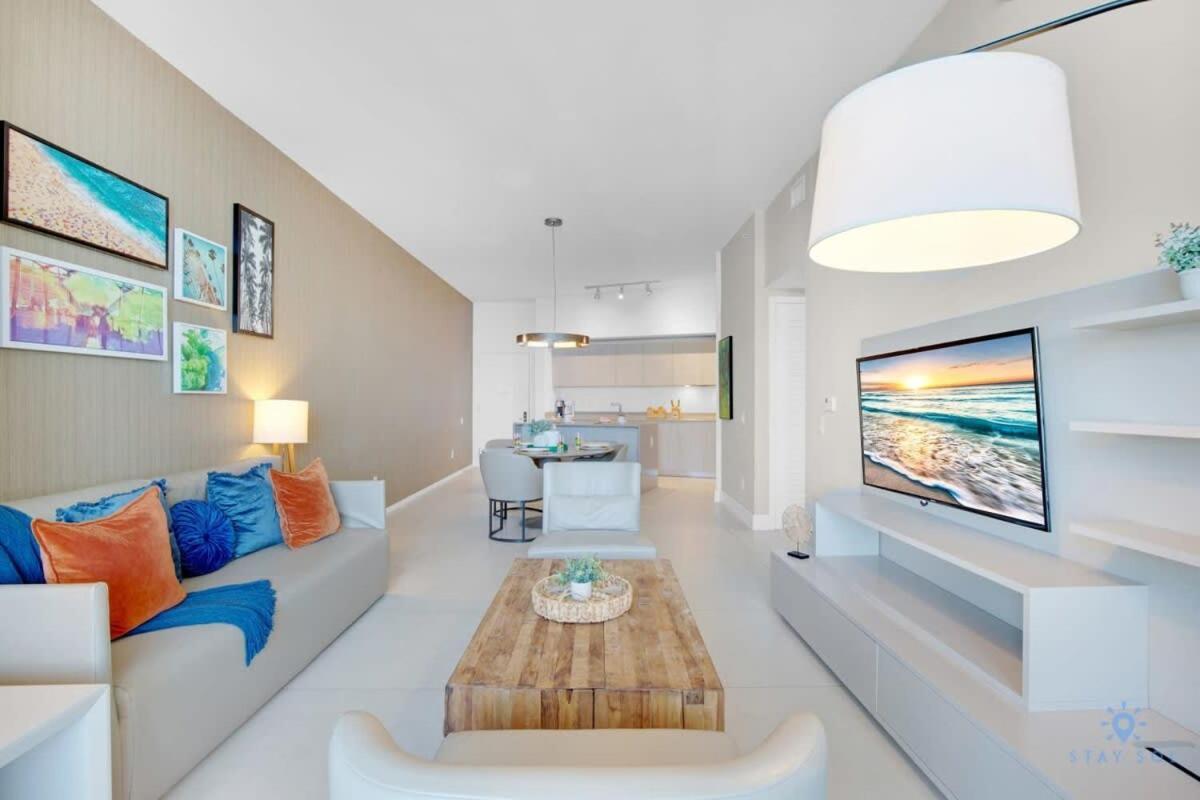 Upper Level Penthouse - Amazing Views Beach & Intracoastal Apartman Hollywood Kültér fotó